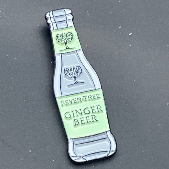 Fever Tree Ginger Beer Lapel Pin Brooch 1.25 In Green Grey Enamel Mens Womens Un - Picture 4 of 7